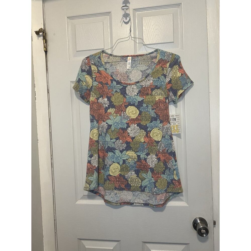 LulaRoe NWT‎ XXS Buttery Soft Lightweight Floral Classic T